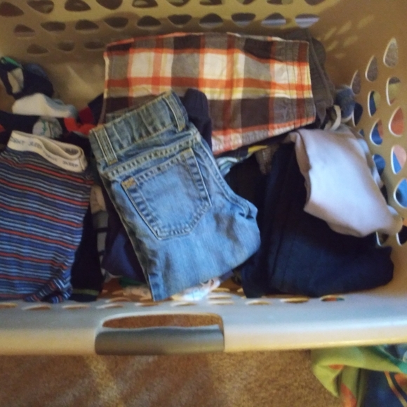 18 to 24 month clothes for little boy - Picture 2 of 2